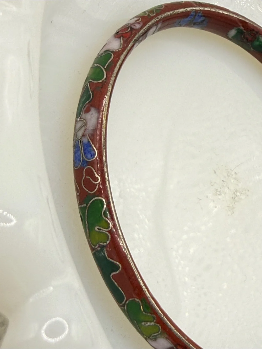 Vintage gorgeous Cloisonné Floral Enamel Bangle Bracelet - Red, Green, Blue
